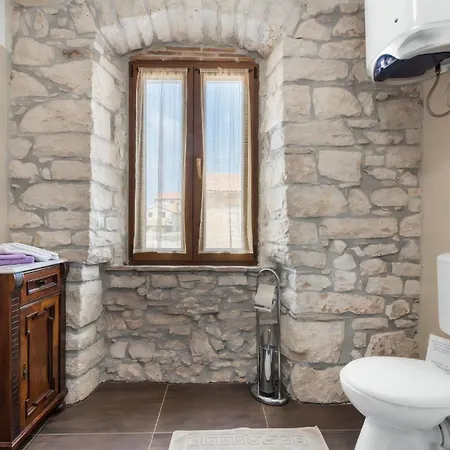 Rustikale Sanvincenti Mit Eigenem Pool * Svetvincenat