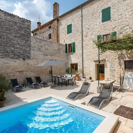 Rustikale Sanvincenti Mit Eigenem Pool