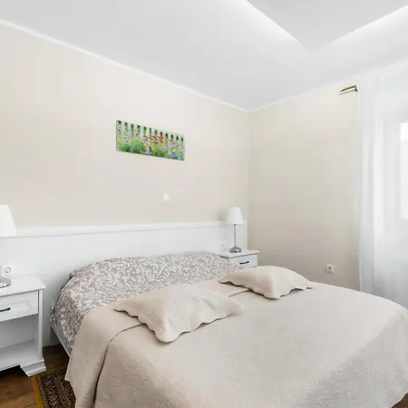 Rustikale Sanvincenti Mit Eigenem Pool Holiday home Svetvincenat